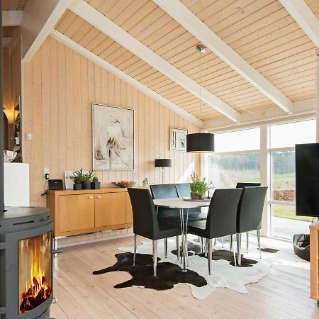 6 Person Holiday Home In Ebeltoft Eksteriør bilde
