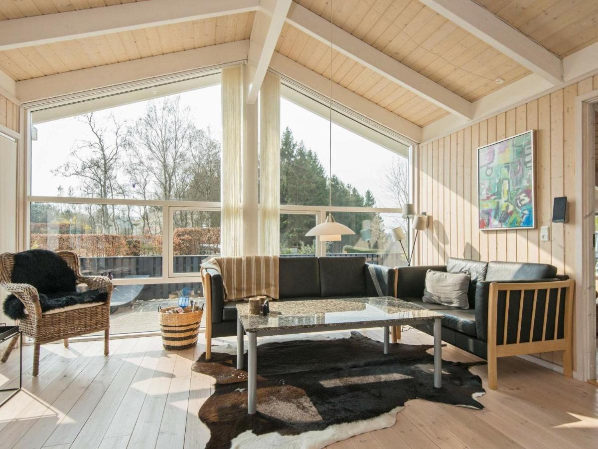 6 Person Holiday Home In Ebeltoft Eksteriør bilde