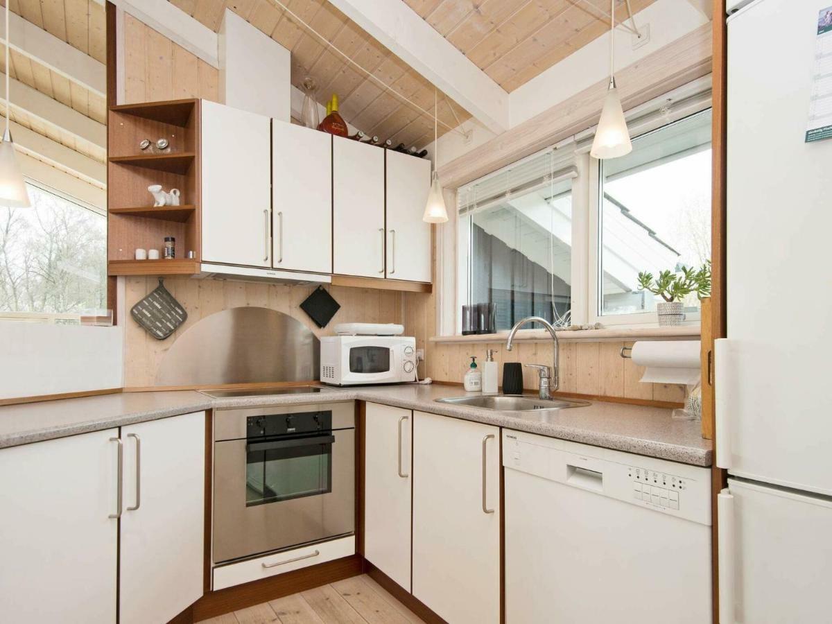 6 Person Holiday Home In Ebeltoft Eksteriør bilde
